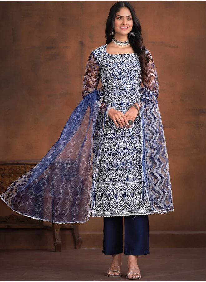 ISHIN Ethnic Motifs Embroidered Square Neck Chikankari Kurta With Trousers & With Dupatta