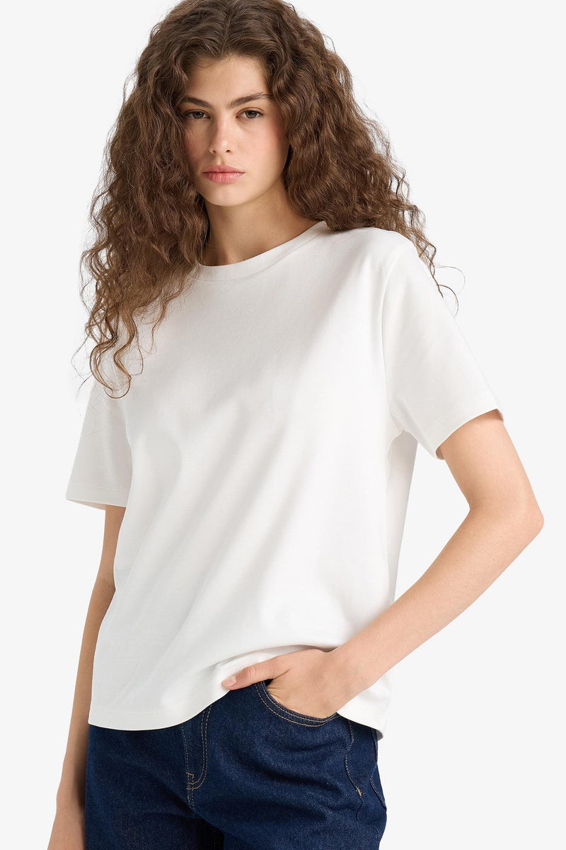 DeFacto White Woman Regular Fit Crew Neck Short Sleeve T-Shirt Casual - Image 2