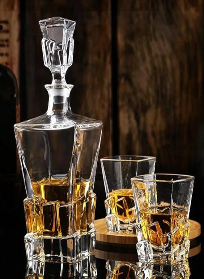 Generic Crystal Whiskey Decanter Set, 7-Piece Glass Set with 6 Glasses, Premium Liquor Serving Set .db