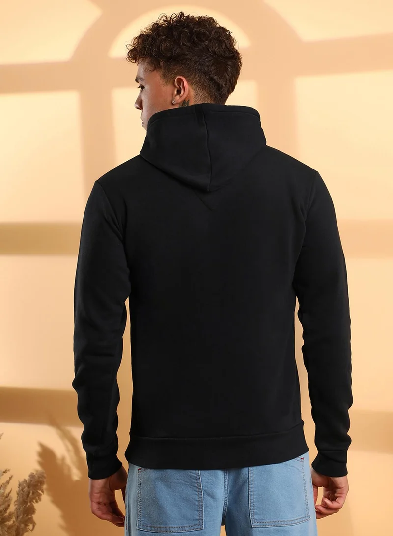 Campus Sutra Men's Black Simple Things Hoodie With Kangaroo Pocket