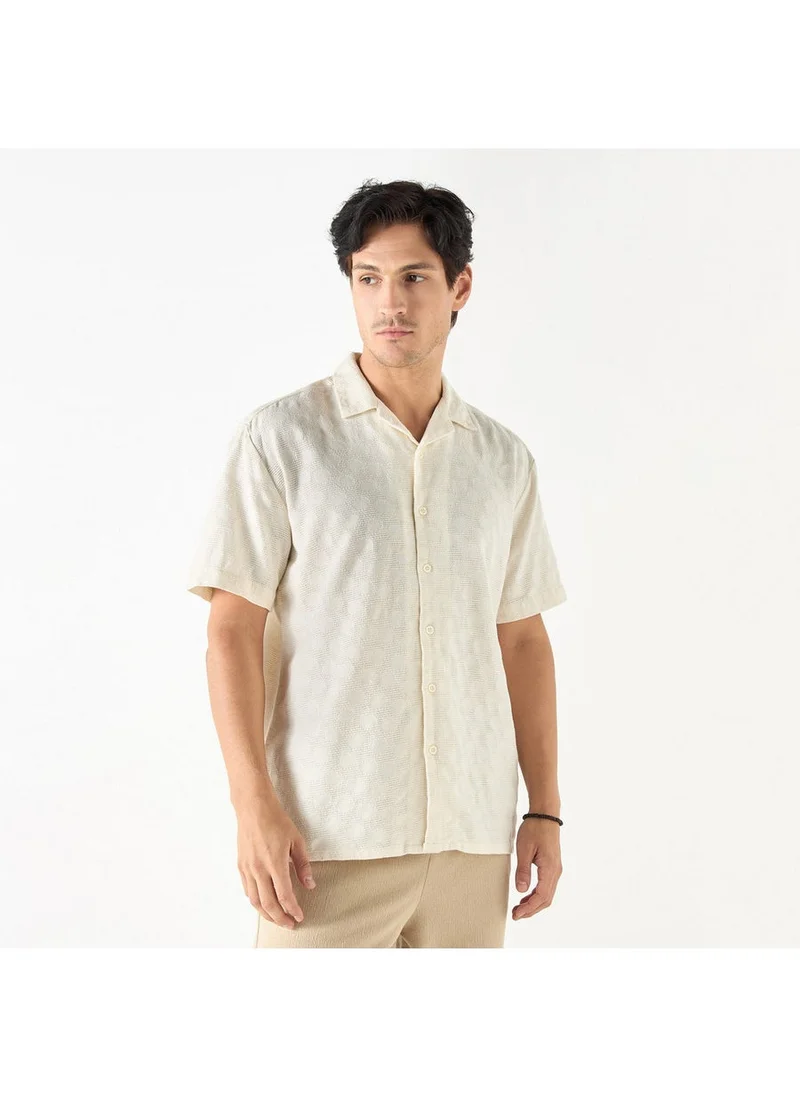 ايكونيك Regular Fit Textured Button Down Shirt