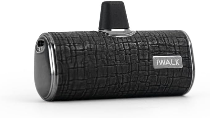 iWalk DBS4500C LinkPod 4S 4500mAh Leather-Design Docking Power Bank for iPhones, Black - Image 1