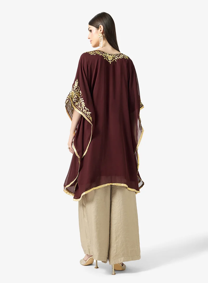 ارابيان كلوزيت Gold Embroidered Round Neckline Kaftan