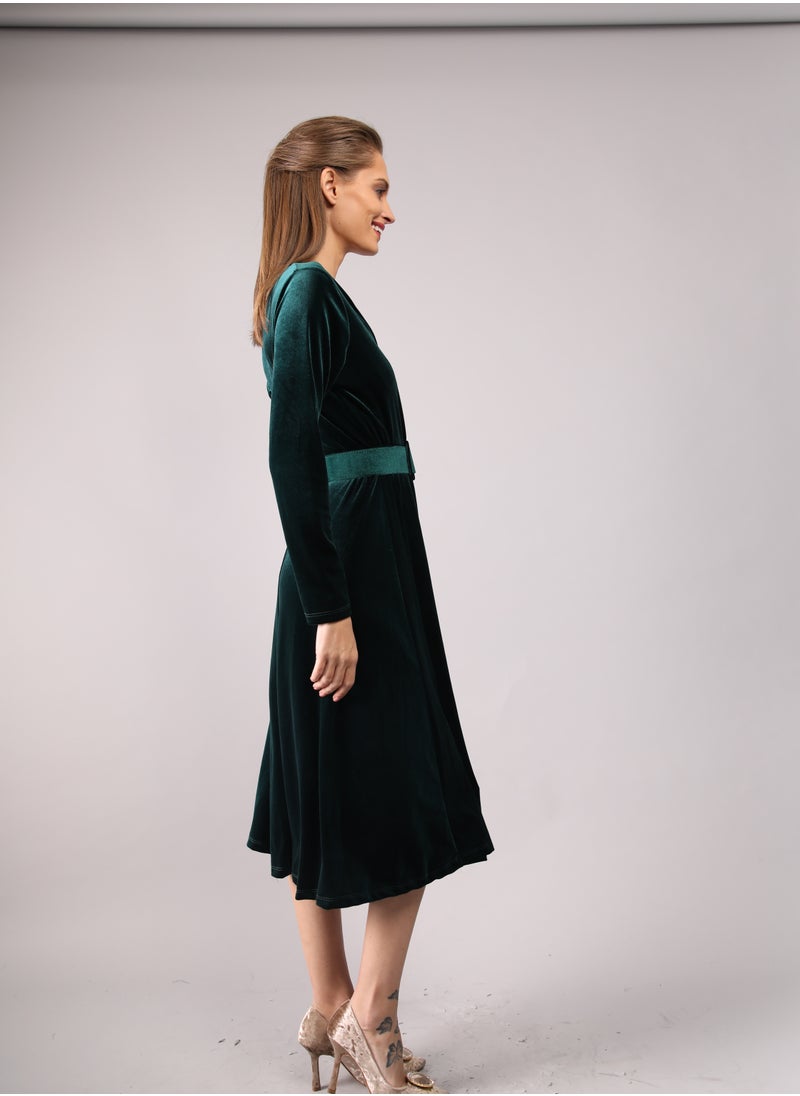 KYVELi - Surplice velvet midi dress - Image 1