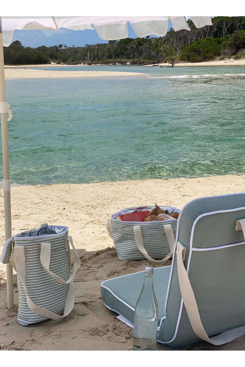 Sunnylife حقيبة تبريد مشروبات معزولة، تصميم خطوط وردية لأيام كسولة، حاملة مشروبات محمولة للشاطئ، النزهات، التخييم والمغامرات الخارجية، حقيبة خارجية خفيفة الوزن ومقاومة للتسرب - Image 3