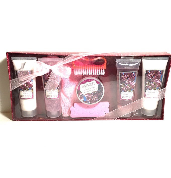 BATH AND SHOWER SET