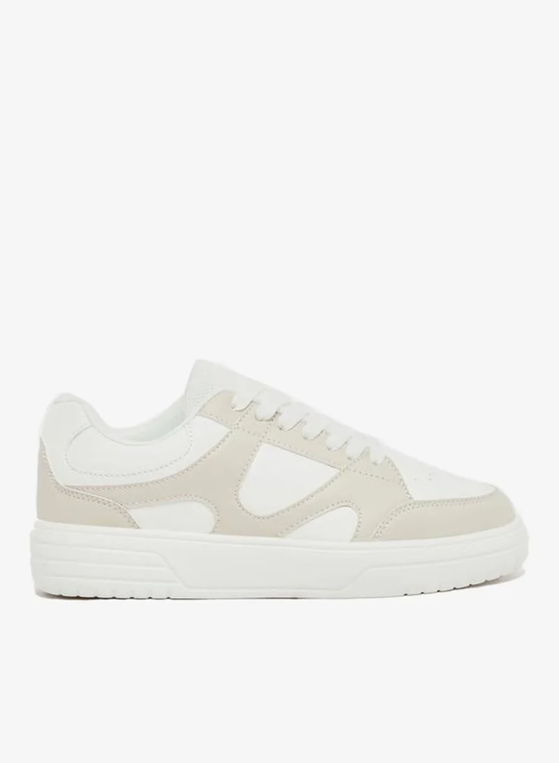 ستايلي اكتيف سنيكرز بألوان متداخلة برباط