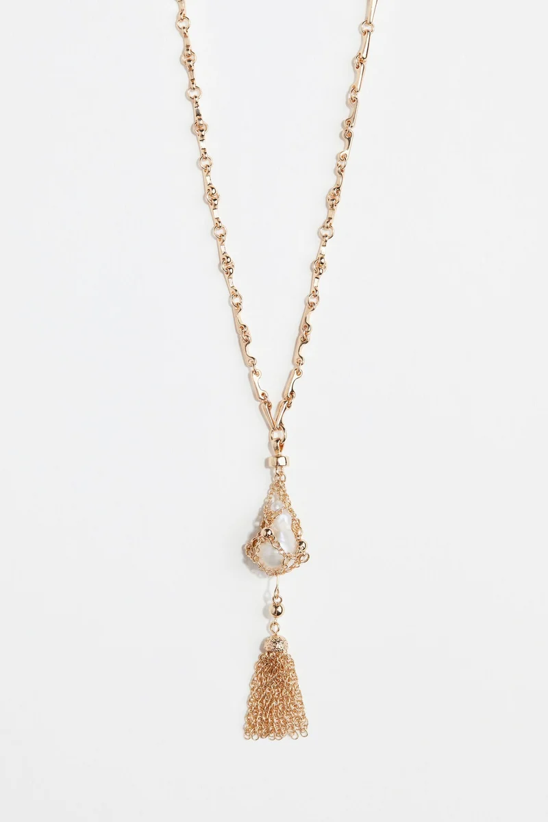 اتش اند ام قلادة طويلة مزينة بحلية