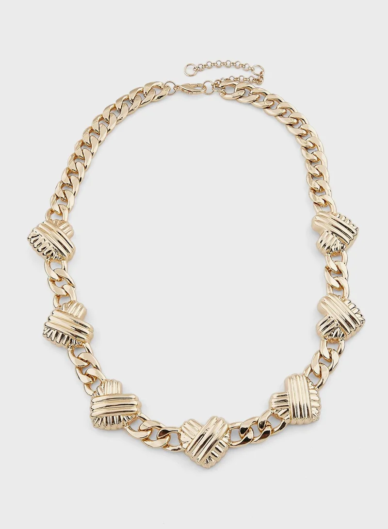 جينجر Statement Heart Chain Necklace & Stud Earrings Set