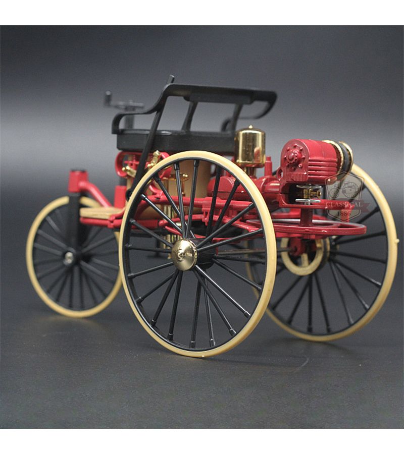 Black Simulation Retro Classic Car Alloy Model Ornament - Image 4