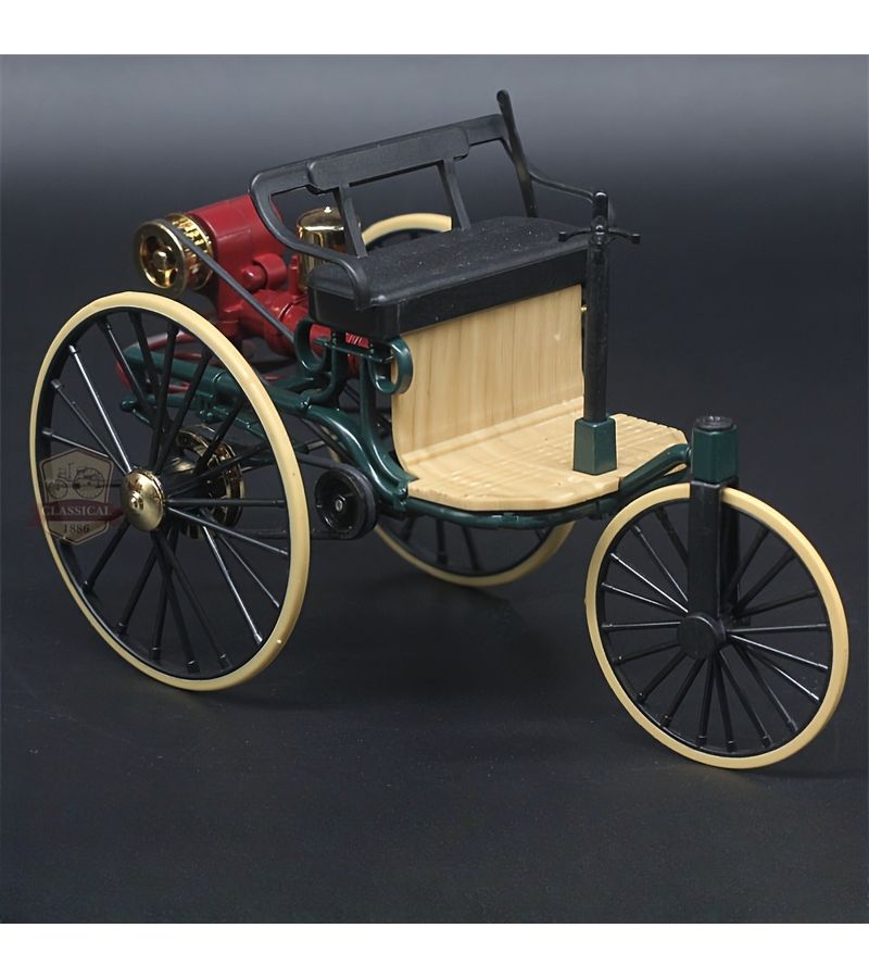 Black Simulation Retro Classic Car Alloy Model Ornament - Image 3