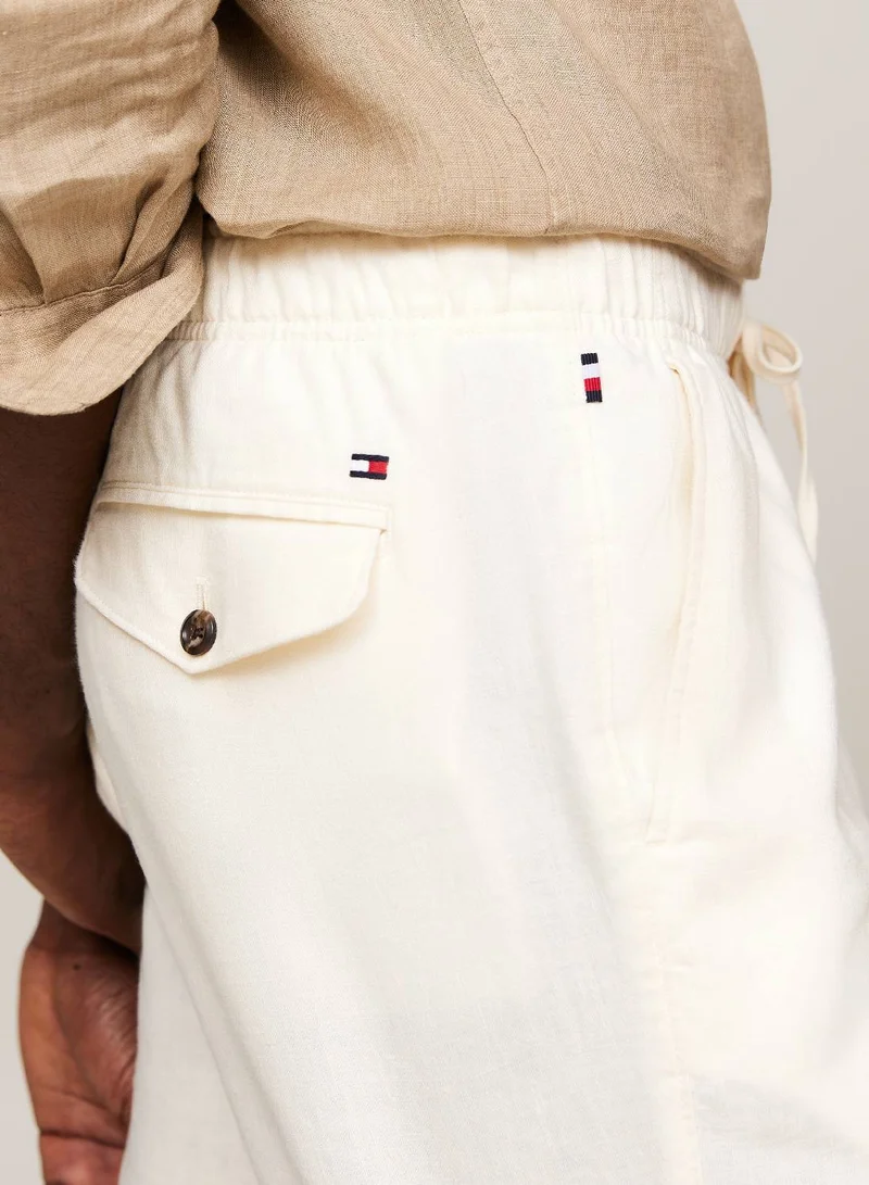 TOMMY HILFIGER Men's Harlem Drawstring Skinny Fit Chino Shorts -  Linen blend, Beige