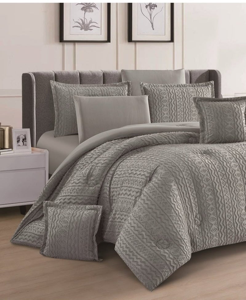 Elegant 8-piece summer bedspread set for a double bed, featuring a quilted design and microfiber material, sized 260x240 cm. - Image 3