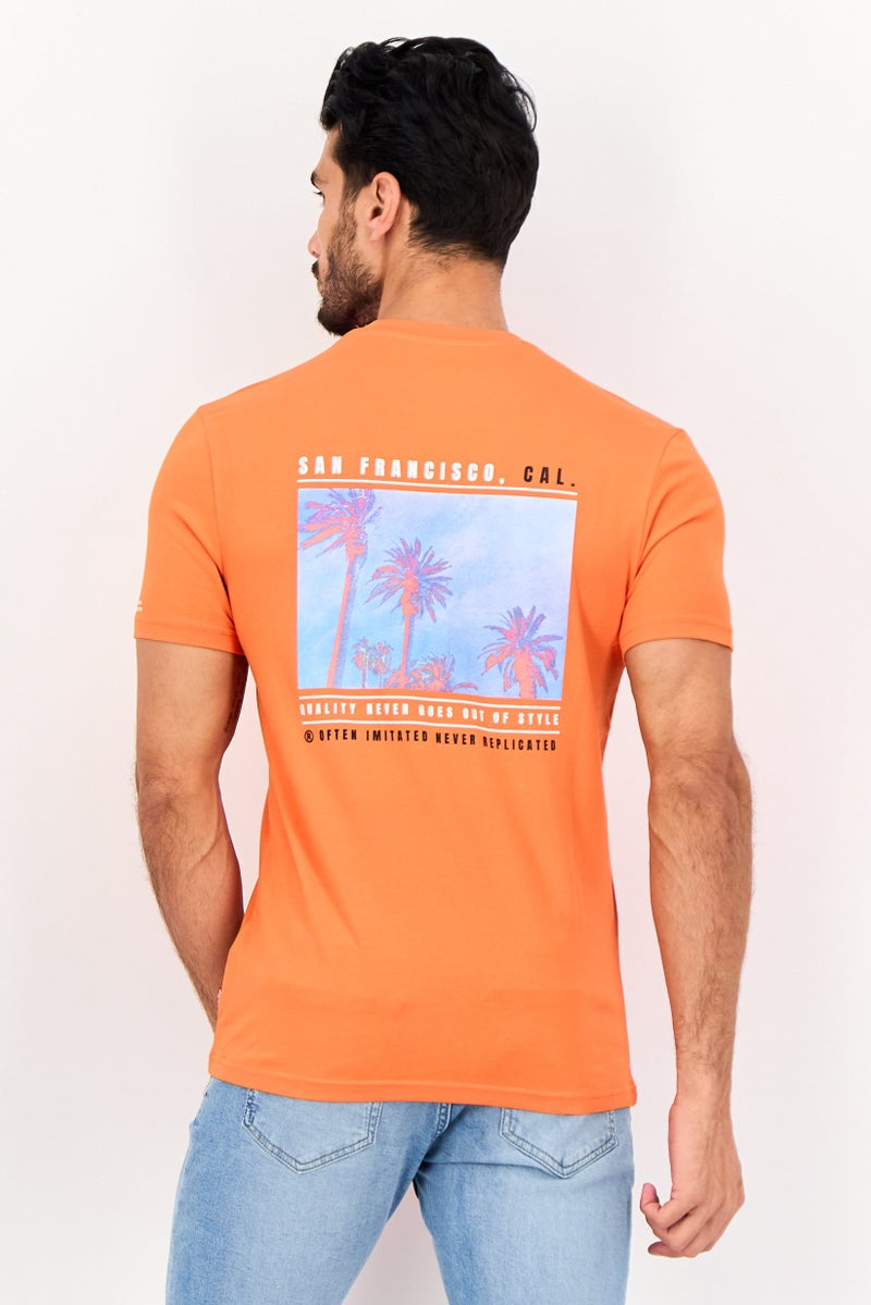 Levi's تي شيرت رجالي بأكمام قصيرة وياقة دائرية بشعار العلامة التجارية، برتقالي - Image 3