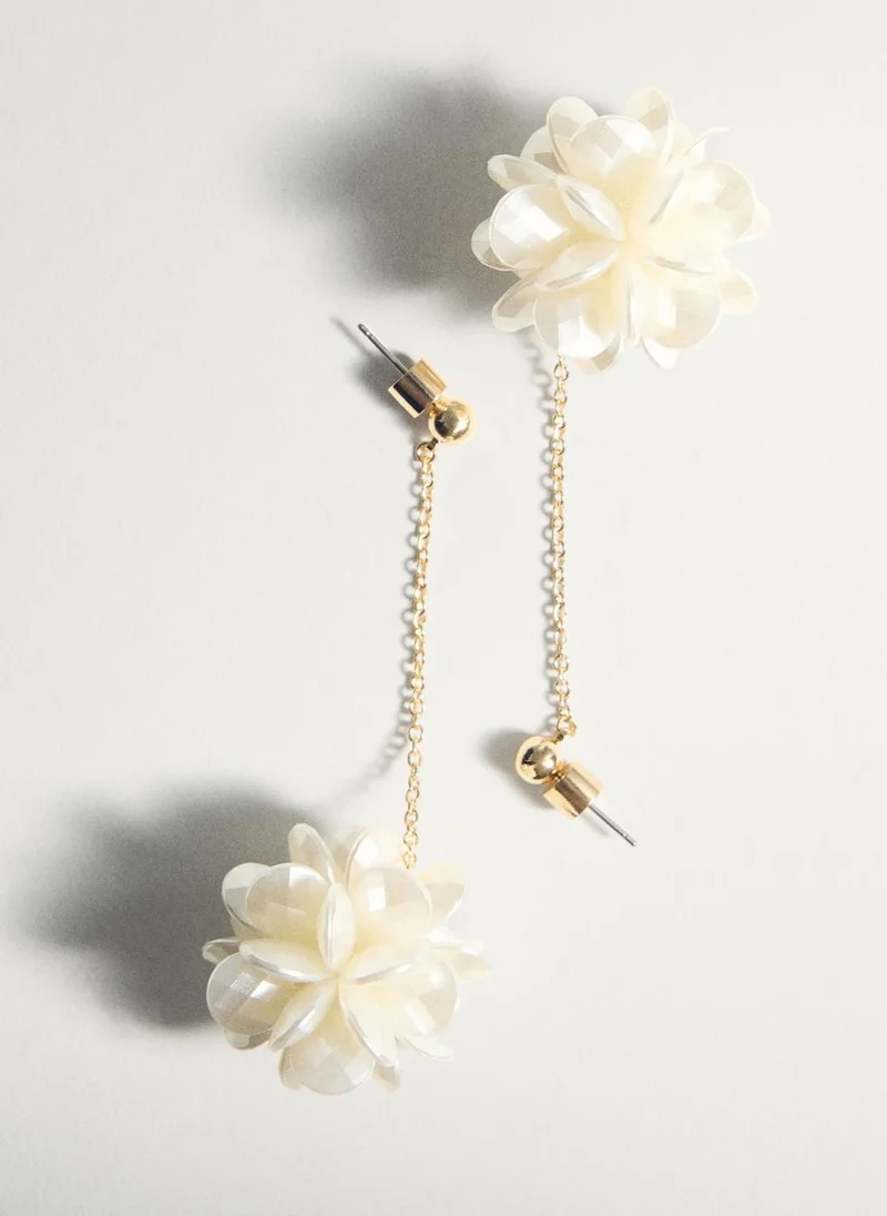 MANGO Long flower earrings