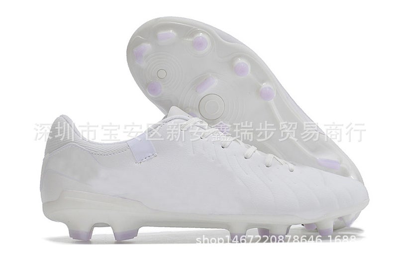 Special offer mens low-end FG/AG nail people grass football sneaker brand mens football shoes 10 generations. 