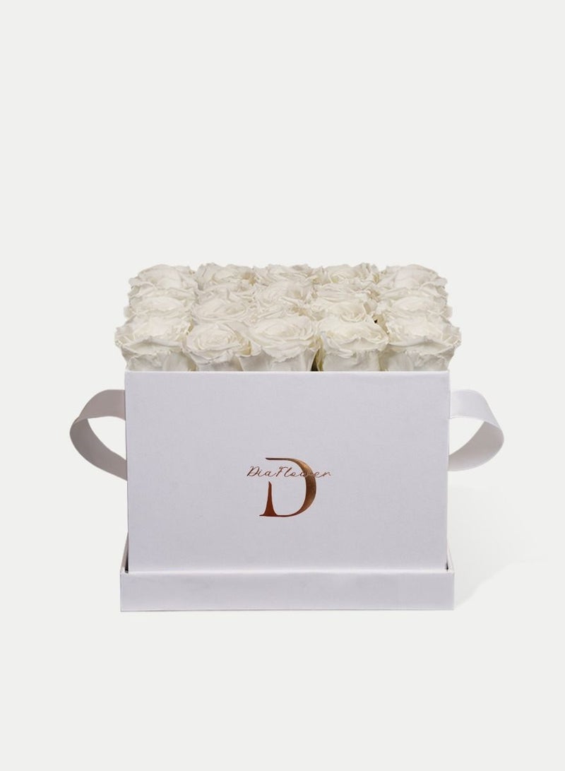 Dia FLOWER Infinity Square Box, Pearl White 16 ROSES MEDIUM - Image 3
