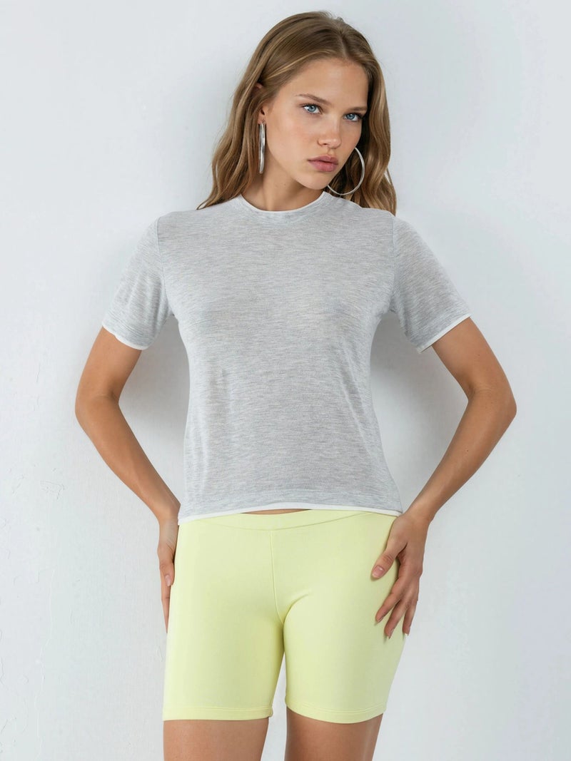 Qustyle QU STYLE Color Blocked Crew Neck T-Shirt - Image 1