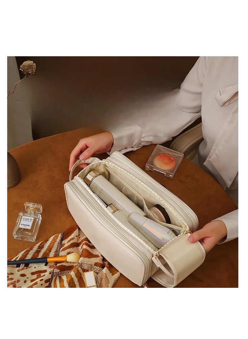 حقيبة مستحضرات التجميل للسفر ذات سعة كبيرة، حقيبة أدوات الزينة بسحاب من جلد البولي يوريثان لمستلزمات الزينة ومستحضرات التجميل وفرشاة المكياج، حقيبة تنظيم المكياج المحمولة المقاومة للماء للسفر والاستخدام المنزلي (بيج) - Image 5