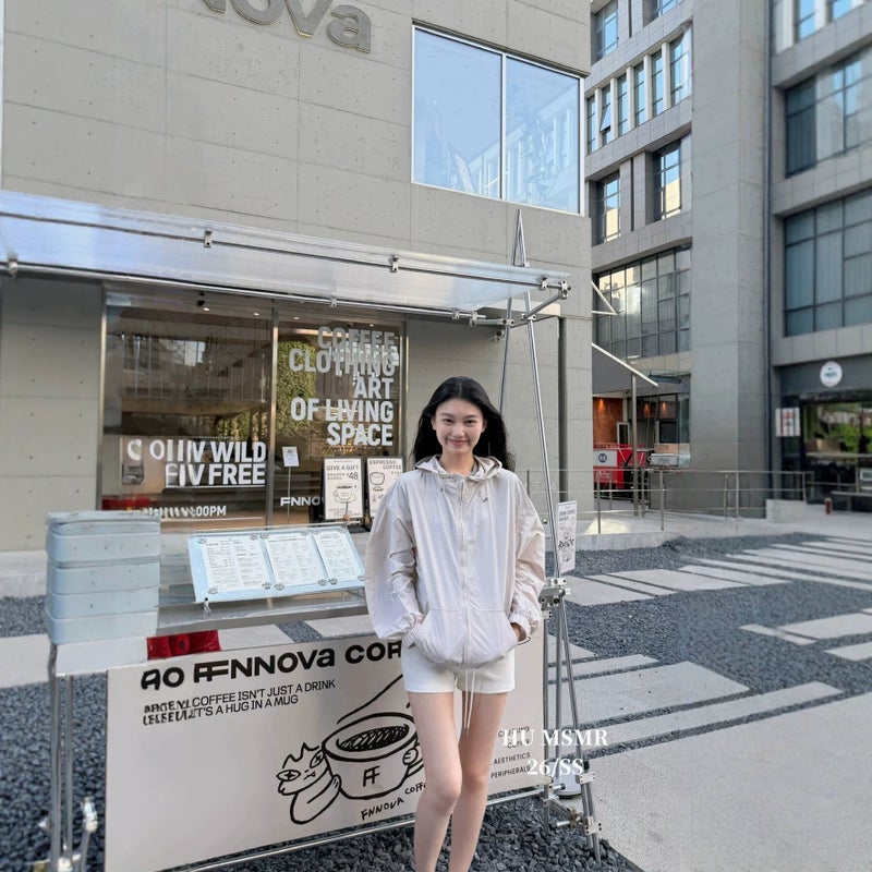 HUMSMR Casual Loose Fit UV Protection Short Jacket - Image 4
