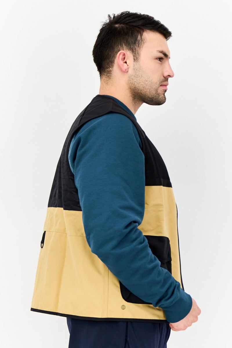 Adidas Men Sportswear Fit Sleeveless Outdoor Jackets Vest, Black/ khaki - Image 4