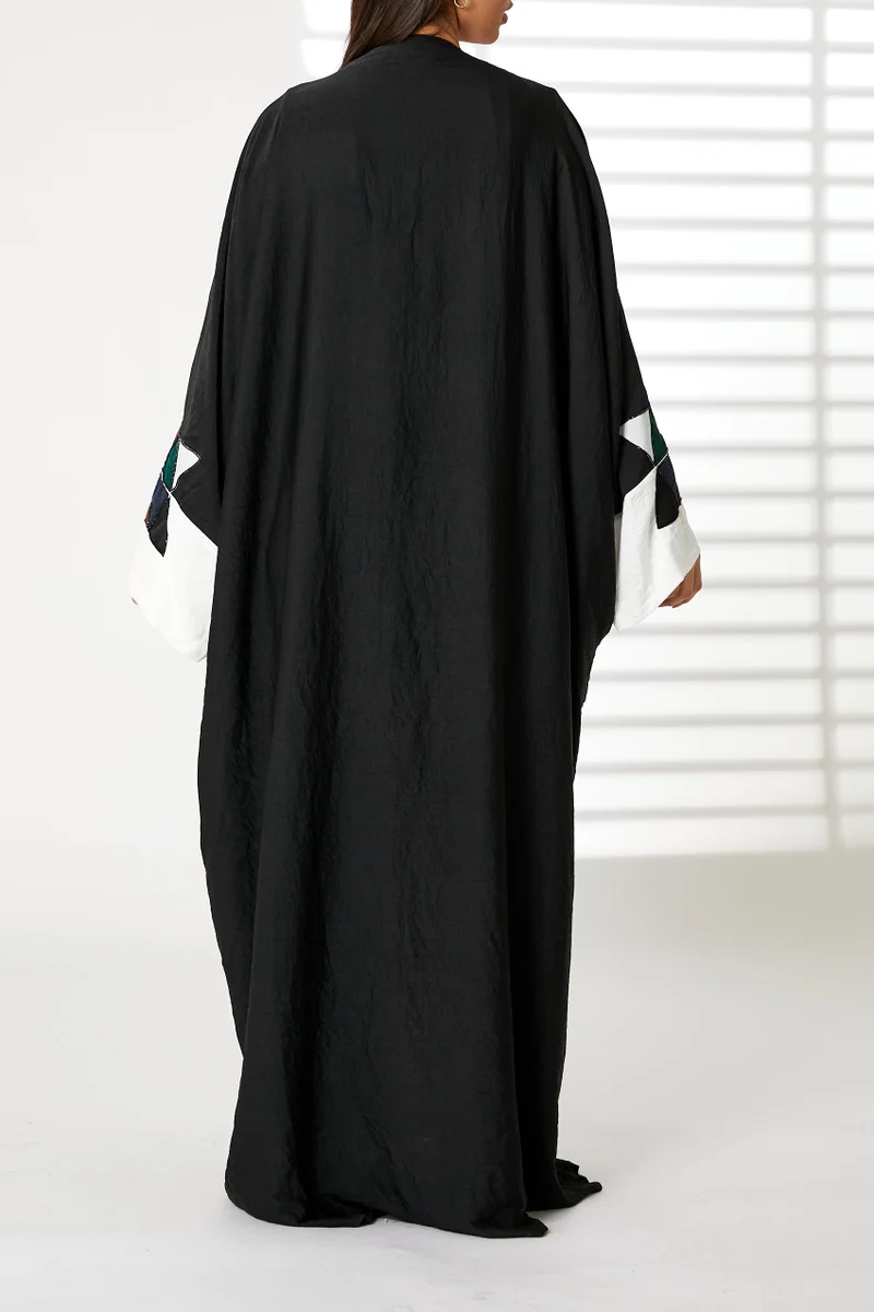Moistreet  Bisht Geometrical Embroidery Abaya for Women | Best Price UAE