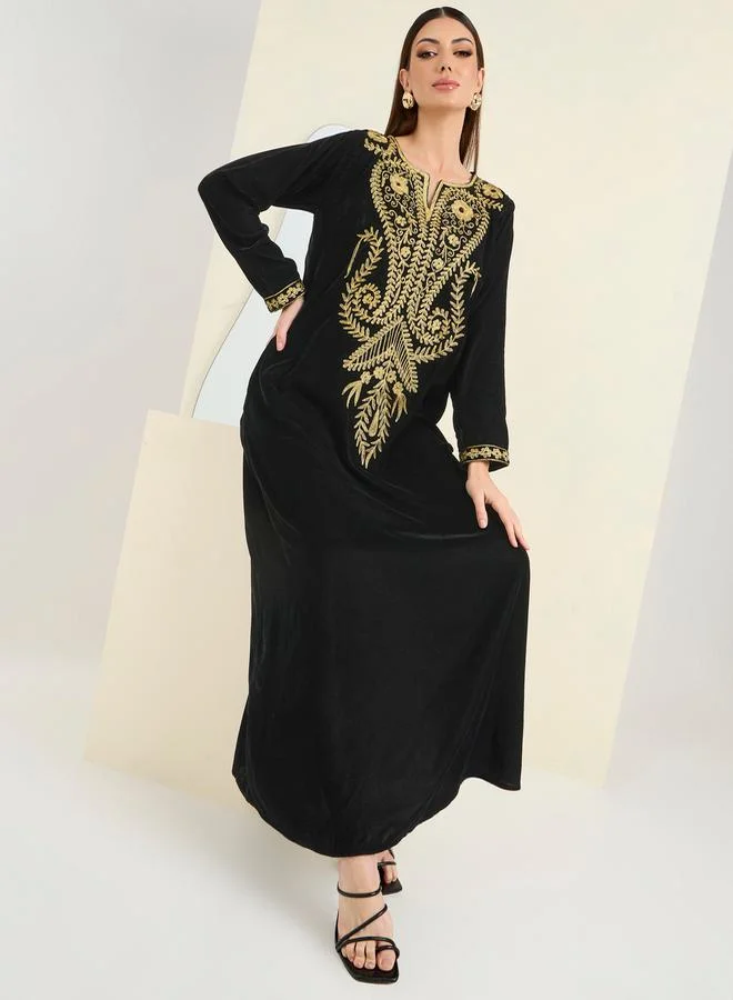 مكسيم كريشن Embroidered Panel Velvet Look Jalabiya by Styli