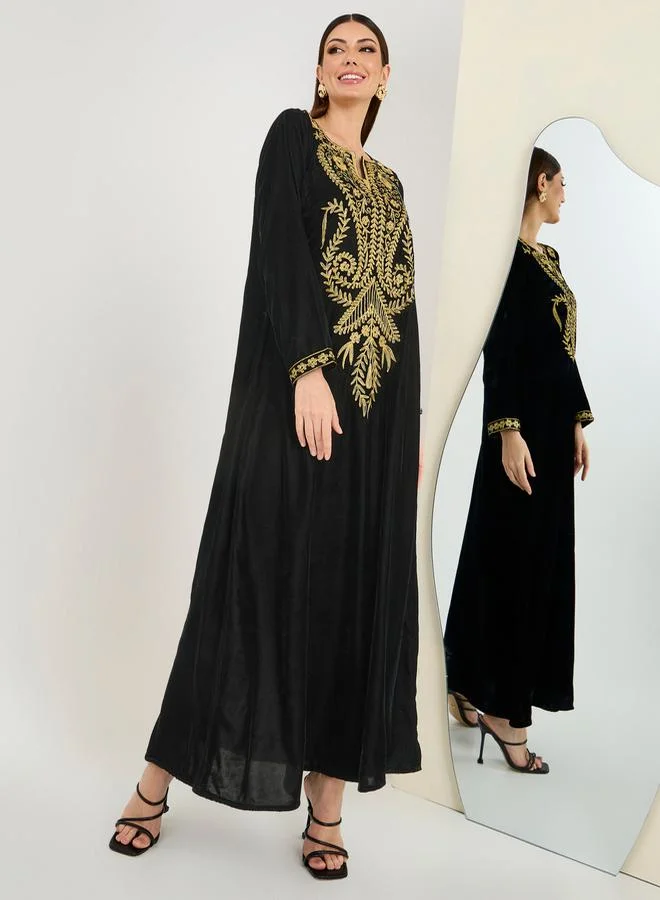 مكسيم كريشن Embroidered Panel Velvet Look Jalabiya by Styli