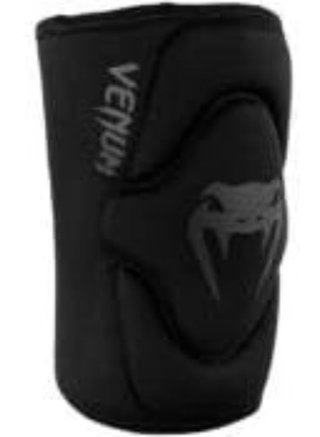 VENUM وسادات الركبة 'كونتاكت' ليكرا/جل - أسود - S - Image 2