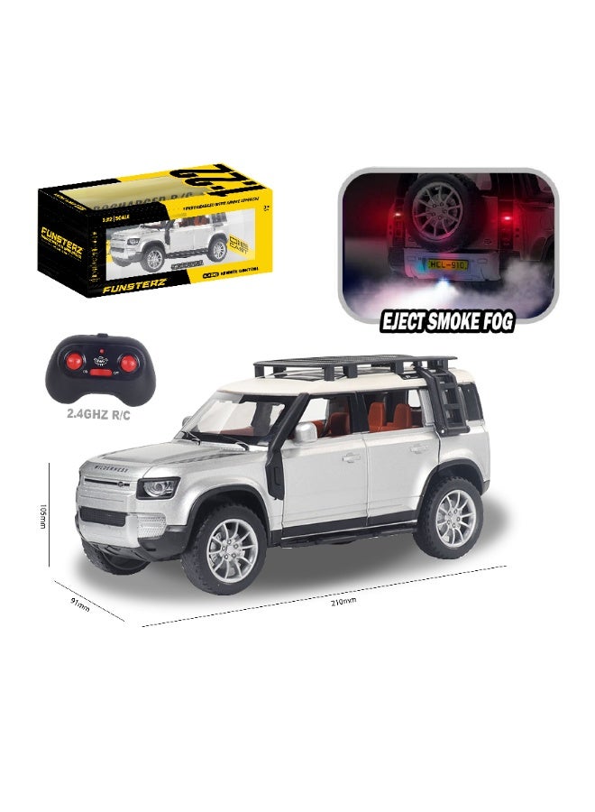 Funsterz 1:22 RC Land Rover Defender – Alloy Body Off-Road Car with Sound, Lights, Spray Mist, Opening Doors, Rechargeable Battery & Full-Function Remote Control - Image 4