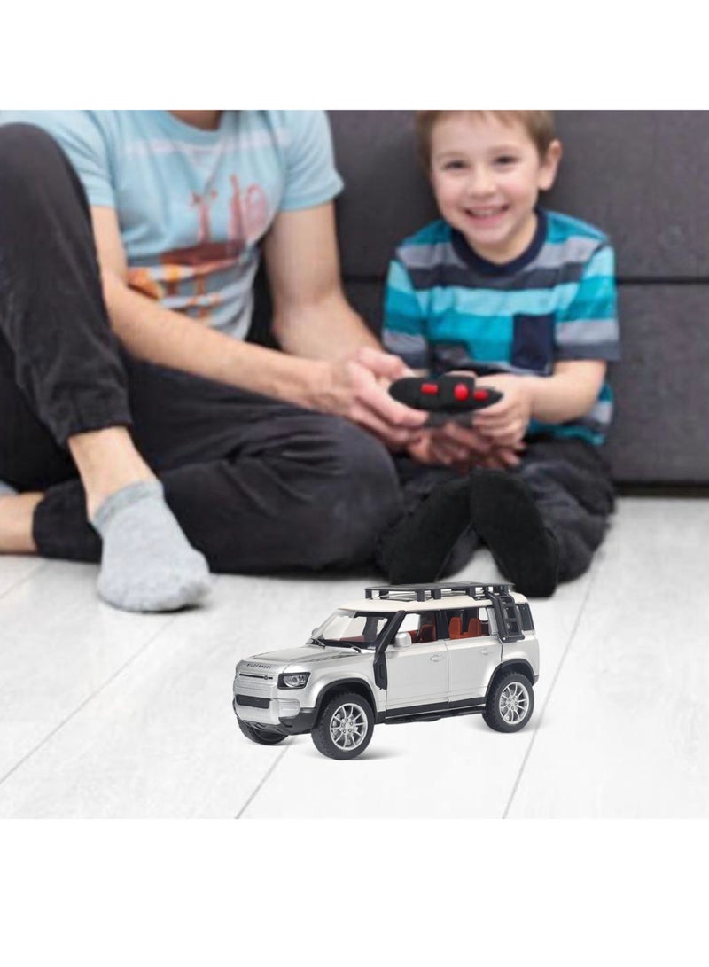 Funsterz 1:22 RC Land Rover Defender – Alloy Body Off-Road Car with Sound, Lights, Spray Mist, Opening Doors, Rechargeable Battery & Full-Function Remote Control - Image 3