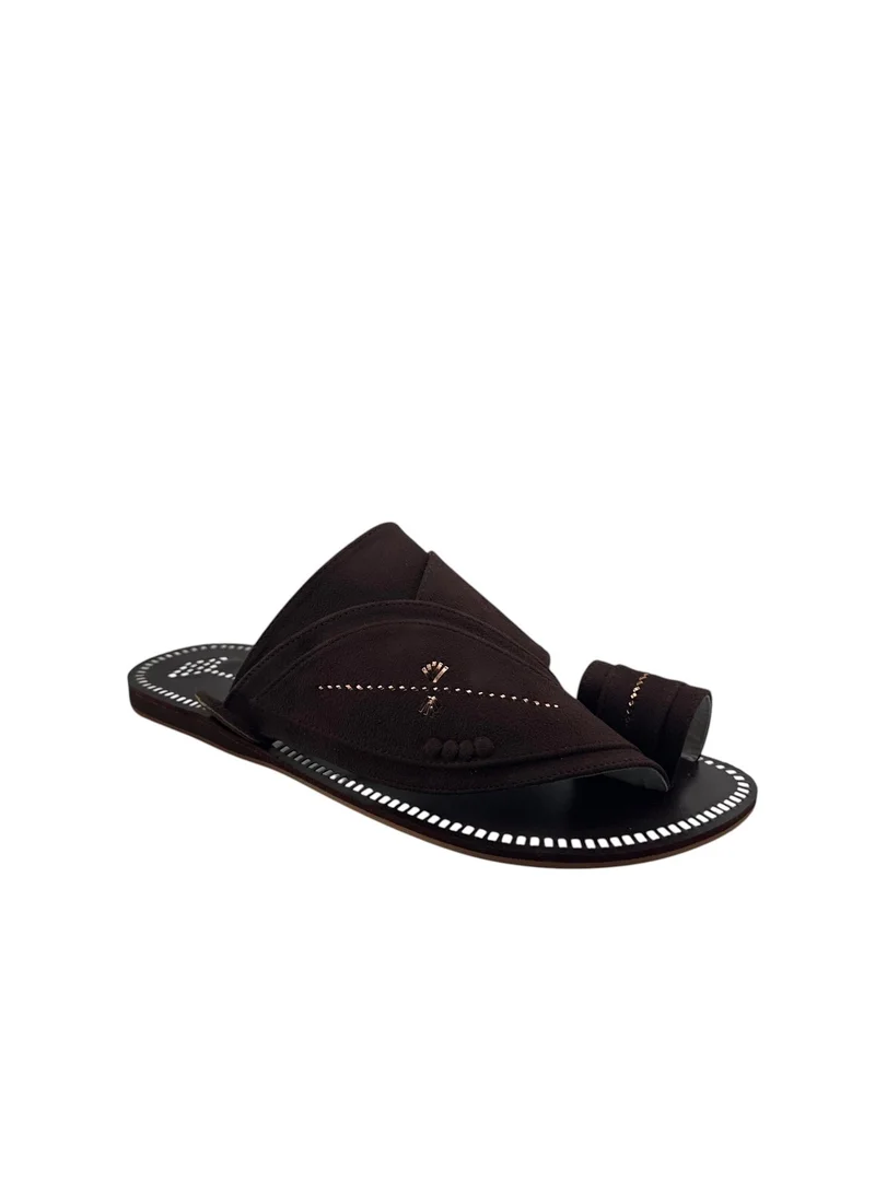 AL Fanoos Handcrafted heritage leather slippers