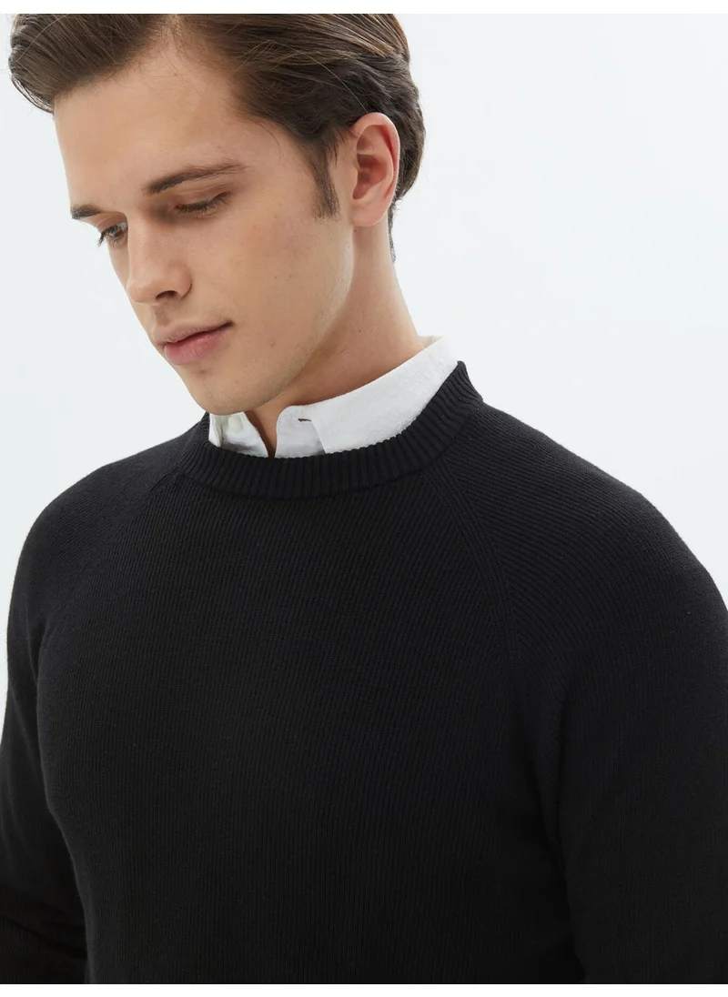 كيب Black Crew Neck Patterned Sweater