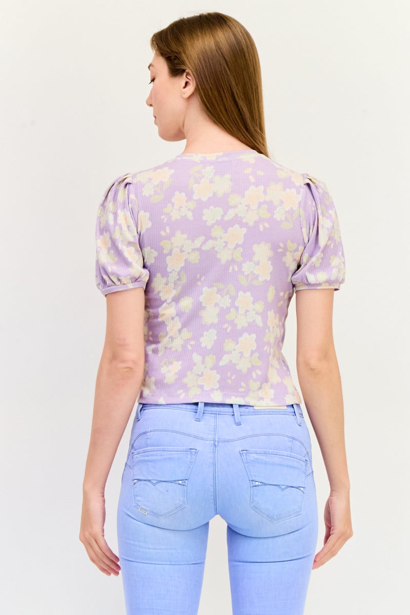 ONLY بلوزة نسائية بأكمام قصيرة وياقة دائرية، مطبوعة بألوان متعددة - Image 4