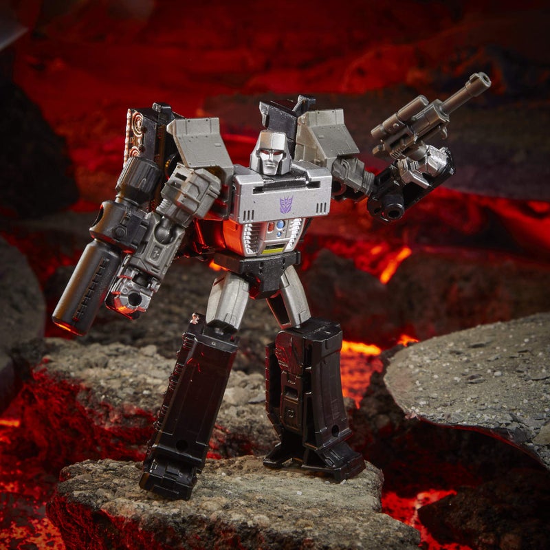 Transformers Toys Generations War for Cybertron: Kingdom Core Class WFC-K13 Megatron Action Figure - Kids Ages 8 and Up, 3.5-inch, Black - Image 4