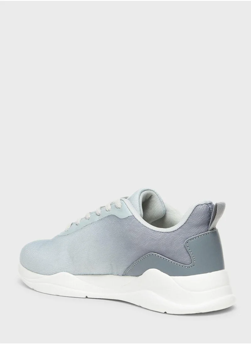 شو اكسبرس Lace Up Low Top Sneakers