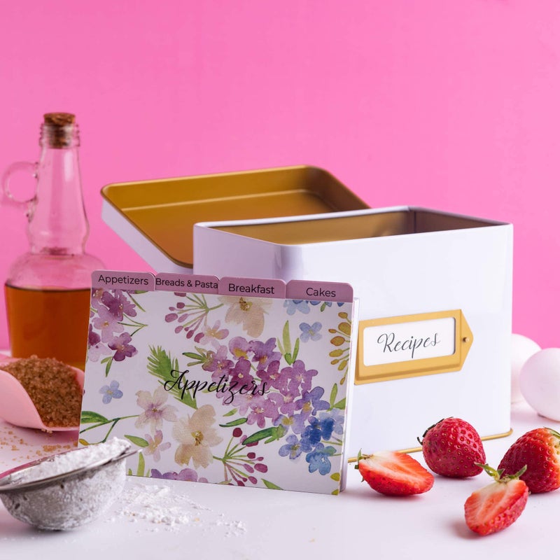 HEART & BERRY علبة وصفات هارت آند بيري البيضاء مع 24 بطاقة وصفات مقاس 4×6 بوصة و12 فاصلًا - مجموعة بطاقات وصفات وعلبة - علبة معدنية لبطاقات وصفات مقاس 4×6 بوصة - Image 4