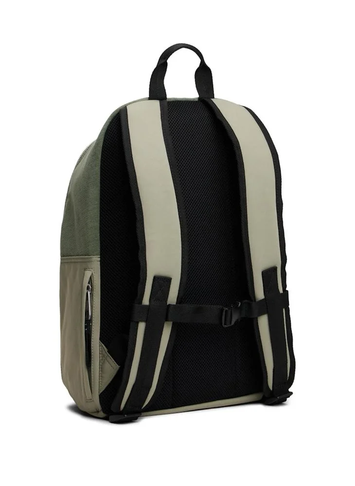 تومي جينز حقيبة ظهر بشعار