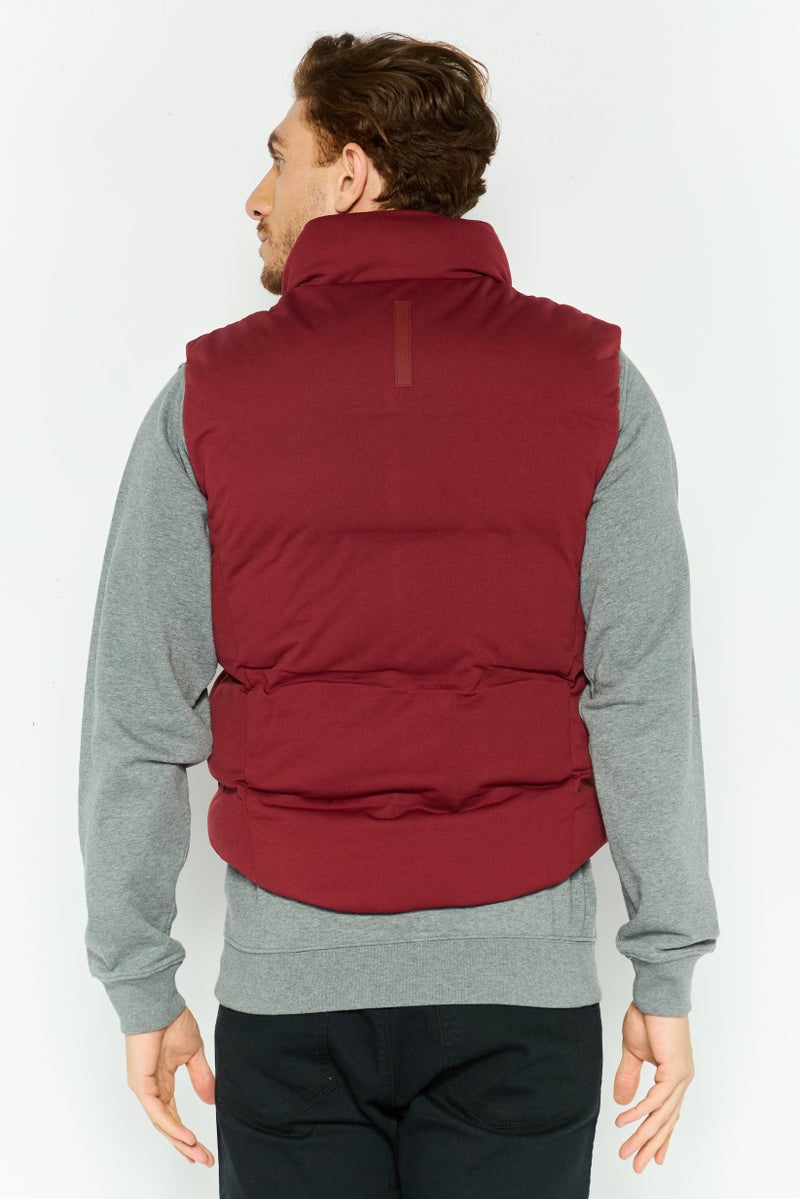 LACOSTE سترة مبطنة بشعار العلامة التجارية للرجال، مارون - Image 1