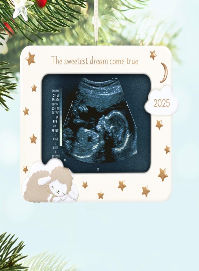 Hallmark Keepsake زينة عيد الميلاد التذكارية من هولمارك لعام 2025، إطار صور "أحلى حلم يتحقق" لعام 2025، مصنوع من البورسلين، هدايا للمواليد الجدد - Image 2