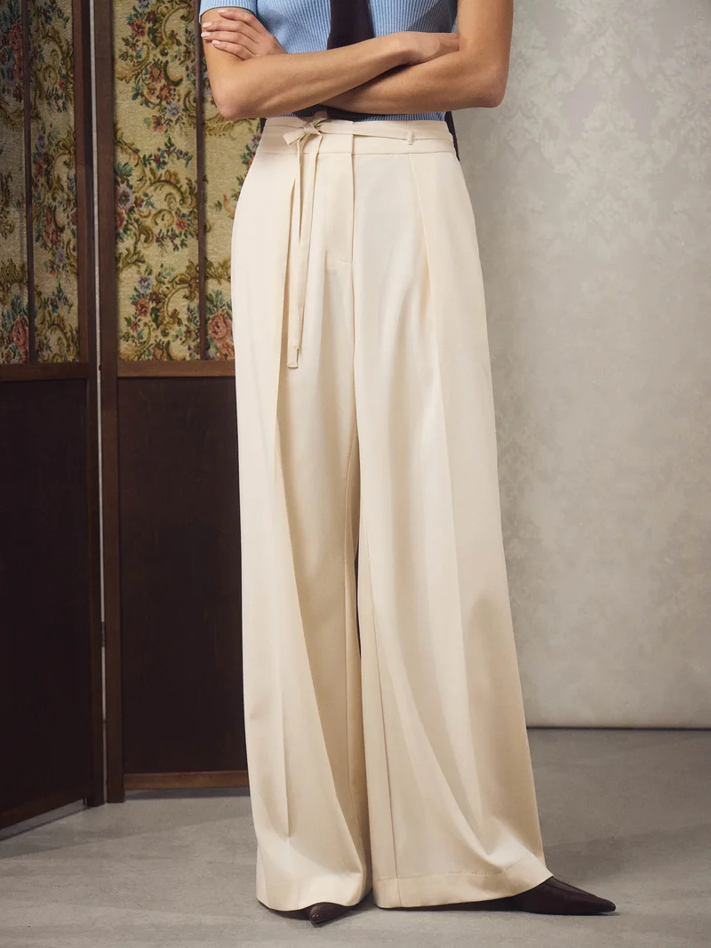 ليتشي Loose pants with ties at the waist