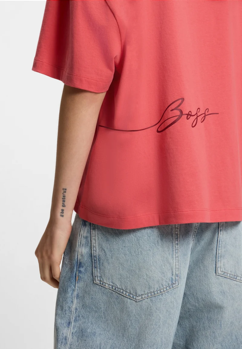 بوس تيشيرت قطن برسومات شعار