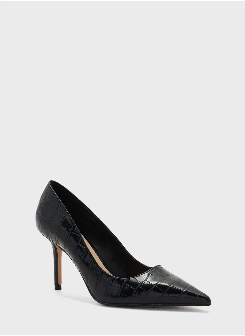 مانجو Lora Pumps