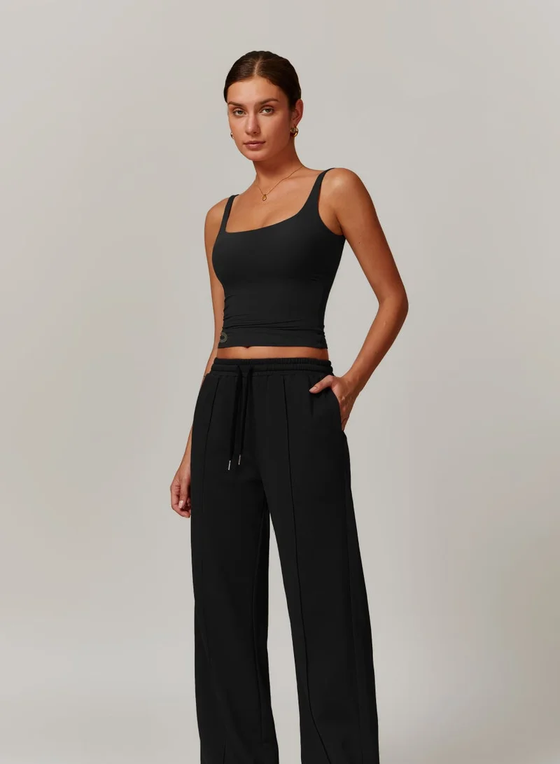 كون.يوغا بلوزة كامي نسائية بياقة مربعة