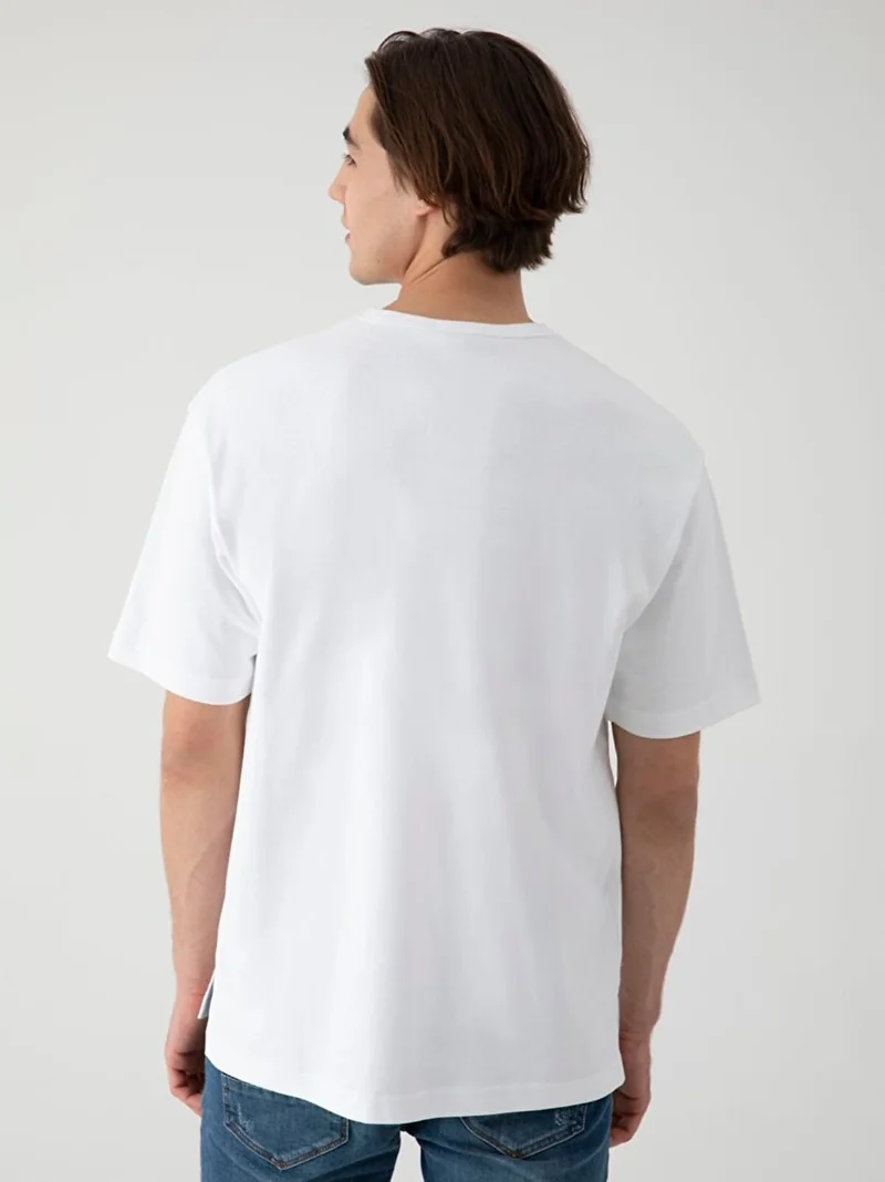 ال تي بي Men's White T-shirt
