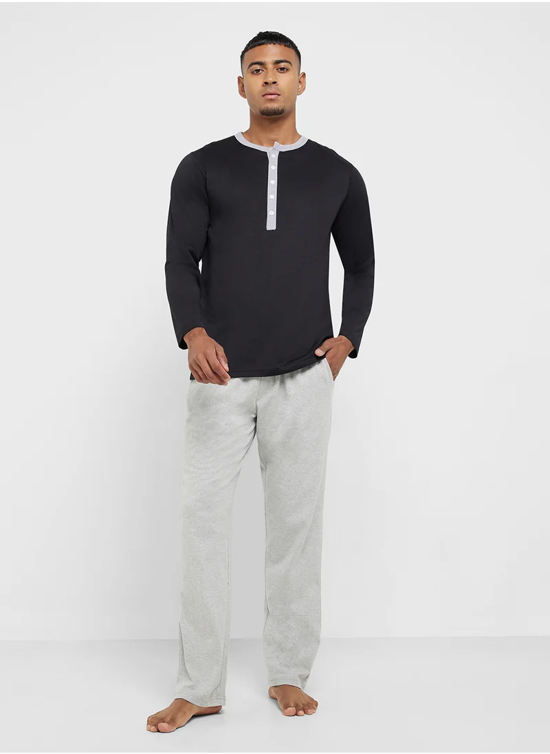 سفنتي فايف Nightwear T-Shirt & Pants Set