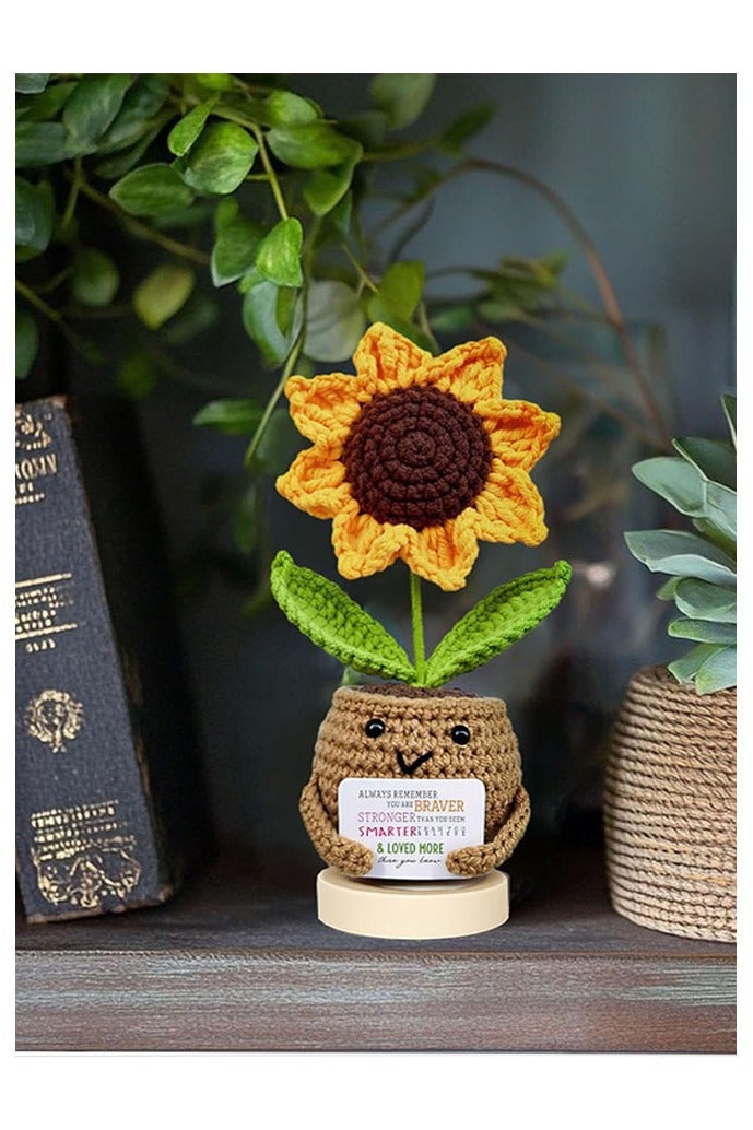 دمية عباد الشمس الإيجابية الكروشيه مع بطاقة - دمية عباد الشمس الإيجابية مع بطاقة - هدية الدعم العاطفي - هذا تذكير صغير - هدية تقدير لزميل العمل، صديق، مدرس، أخت، أم - عيد ميلاد، هدية شكر للنساء، الرجال، ديكور المكتب - Image 4