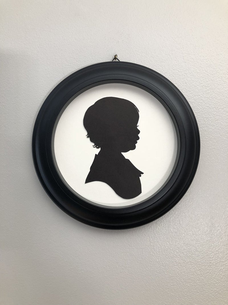 CUT ARTS Inc Round Black 6" Picture Frame - Image 2