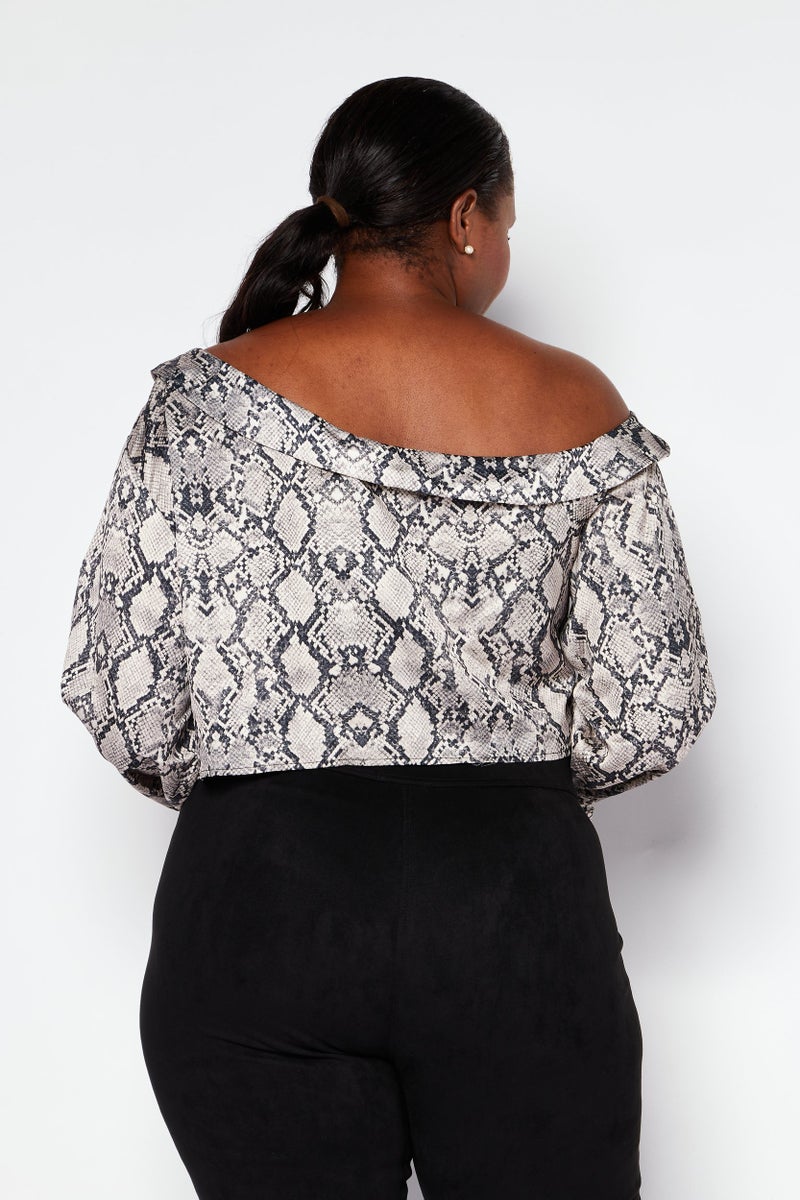 boohoo Women Plus Size V Neck Long Sleeve Printed Blouse, Beige - Image 4