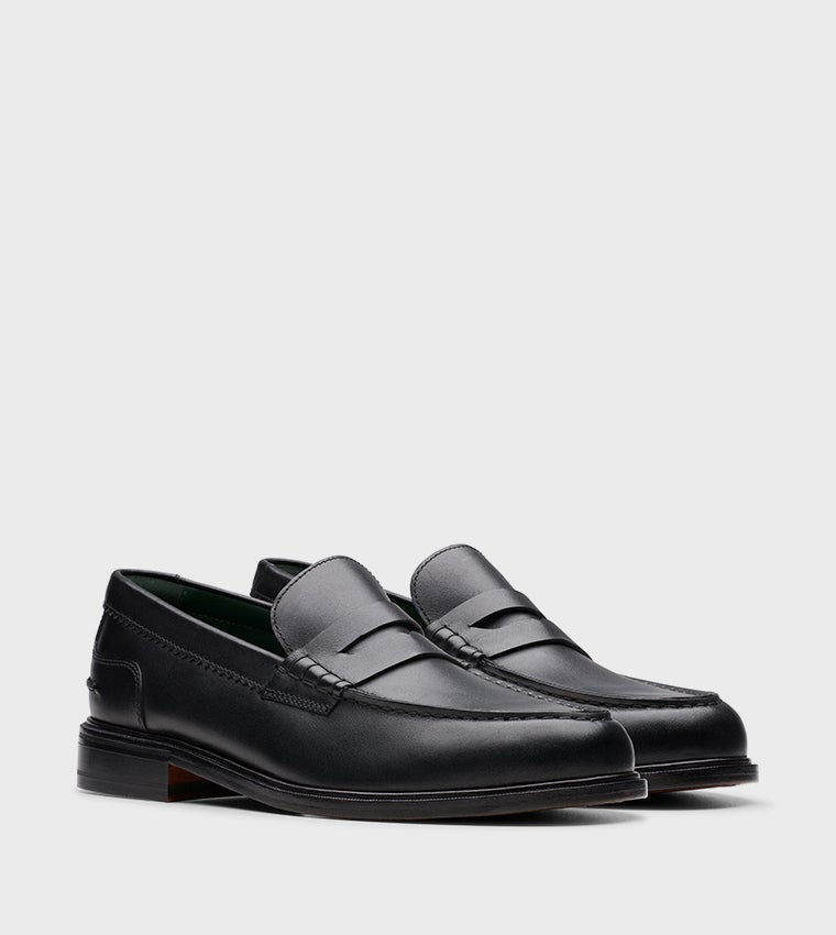 clarks CraftJames Lo Textured Black Loafers - Image 4